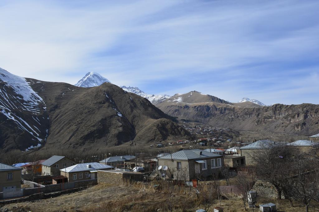 Zaza'S House Hotel Kazbegi Exterior foto