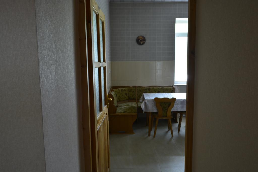 Zaza'S House Hotel Kazbegi Exterior foto